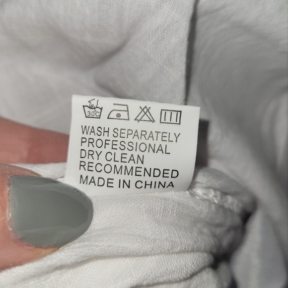 Fancyinn Dress Womens XS White V-Neck Ruffle Pockets Bell Sleeve Tiered Mini NWT - Picture 13 of 16